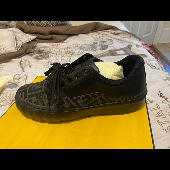 COPY - Size 10 mans fendi shoes (matching belt not included) - Picture 4 of 5